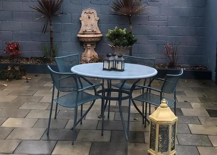 Beechtree House Nocleg ze śniadaniem *